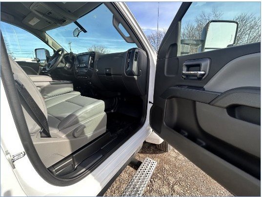 2024 Chevrolet Silverado 5500HD Work Truck photo 6