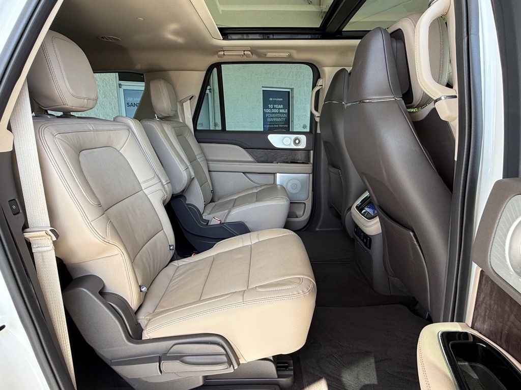 2024 Lincoln Navigator L Reserve photo 13