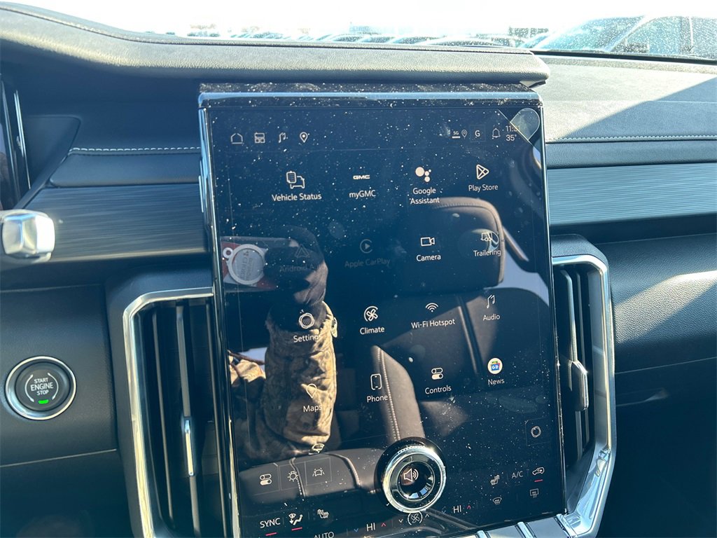 2026 GMC ACADIA - Image 22