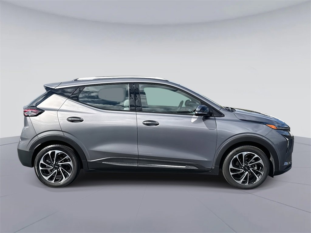 Used 2023 Chevrolet Bolt EUV Premier with VIN 1G1FZ6S07P4124293 for sale in Beachwood, OH