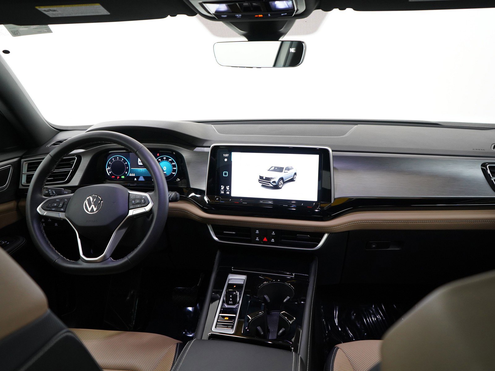 2024 Volkswagen Atlas Cross Sport SE Technology photo 9