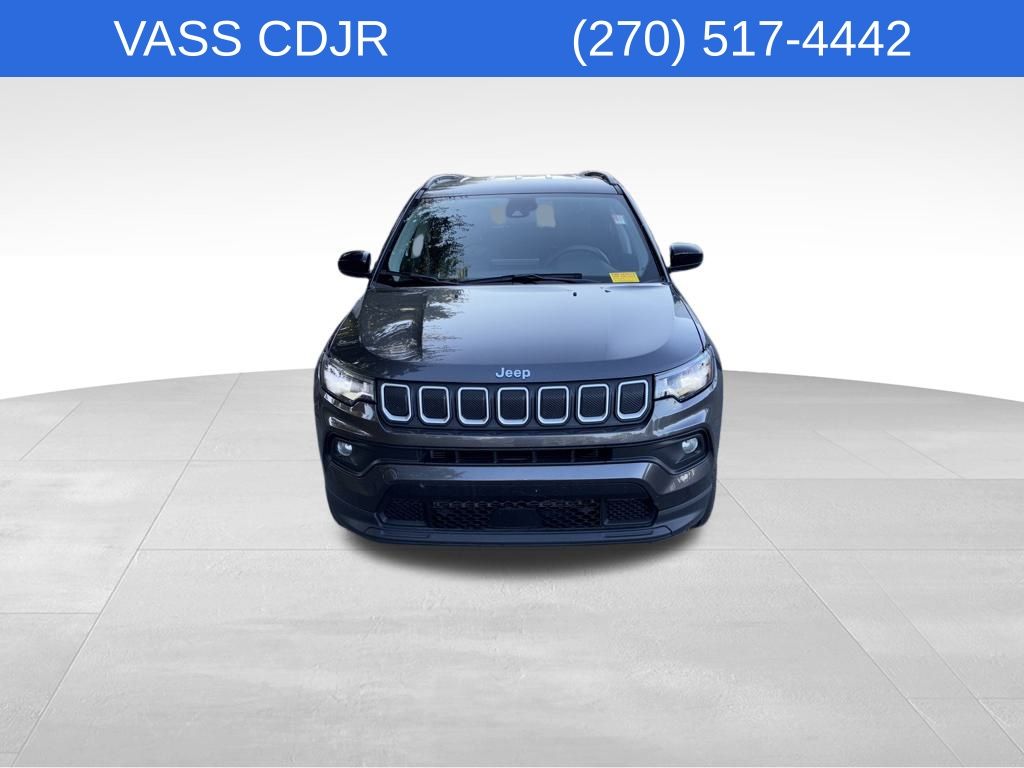 2022 Jeep Compass Latitude Lux Altitude photo 2