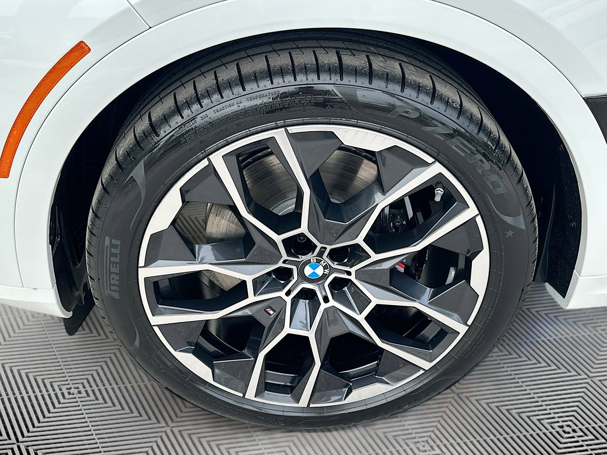 2026 Bmw X7 M60i photo 27