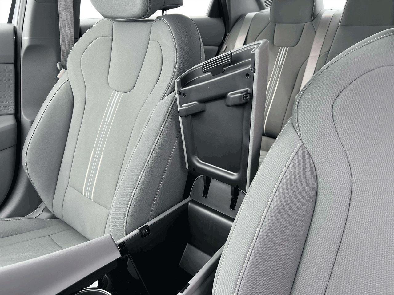 2025 Hyundai Elantra Hybrid Blue photo 18