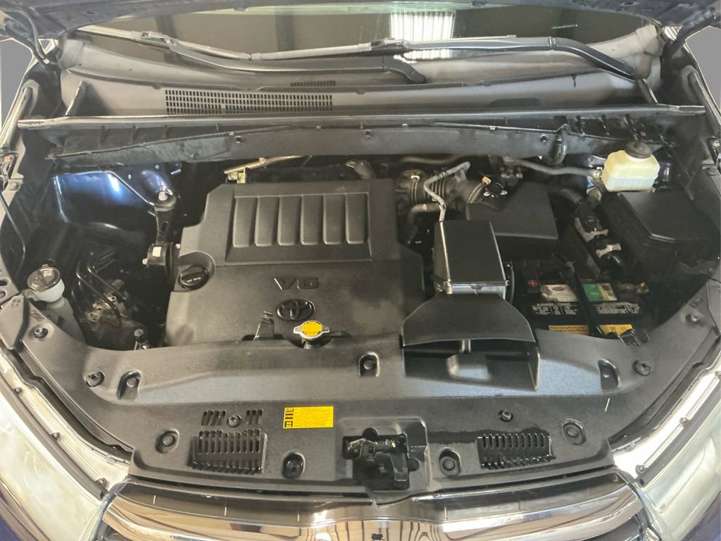2015 Toyota Highlander XLE Sport photo 12