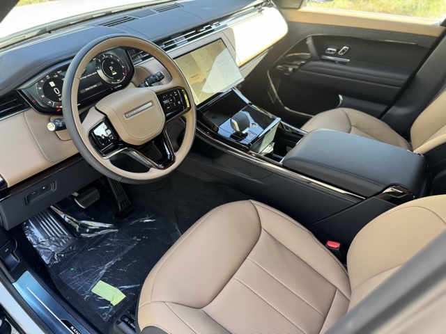 2025 Land Rover Range Rover Sport SE photo 11