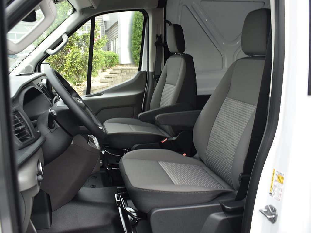 2025 Ford Transit Cargo Van XL photo 4