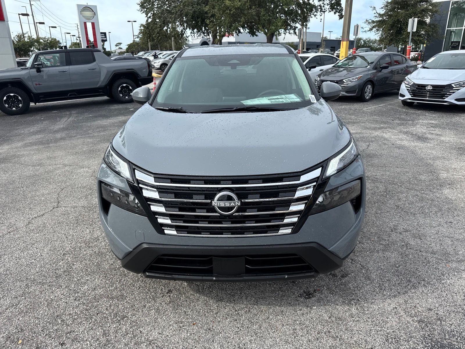 2026 Nissan Rogue SV photo 3