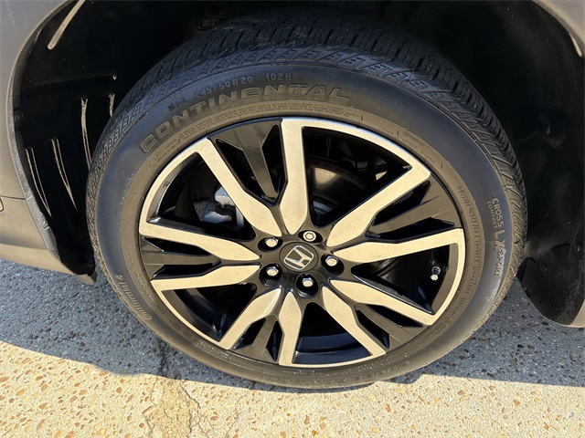 2021 Honda Pilot Touring photo 10