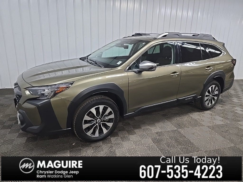 2023 Subaru Outback Touring's photo