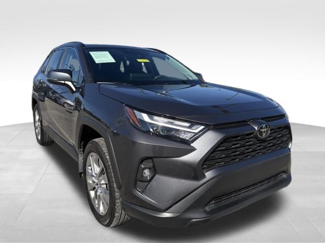 2024 Toyota RAV4 XLE Premium's photo