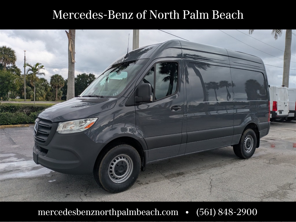 2025 Mercedes-Benz Sprinter Cargo Van Base's photo