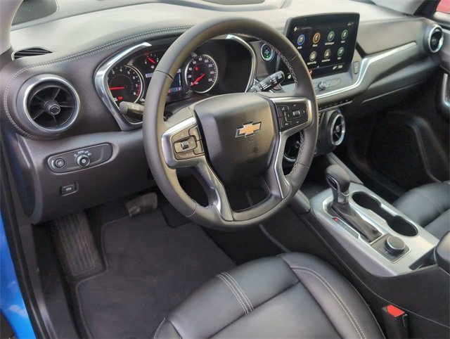 2024 Chevrolet Blazer 3LT photo 2