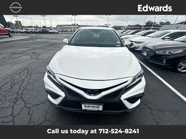 2024 Toyota Camry SE photo 2