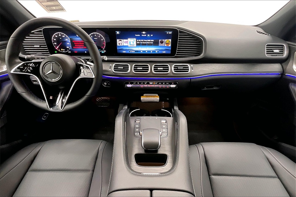 2025 Mercedes Benz GLE 350 4MATIC photo 4