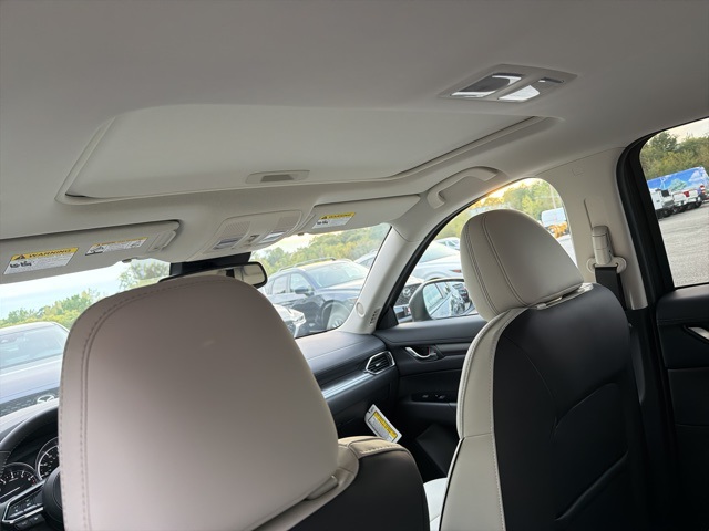 2025 Mazda CX-5 2.5 S Preferred photo 8