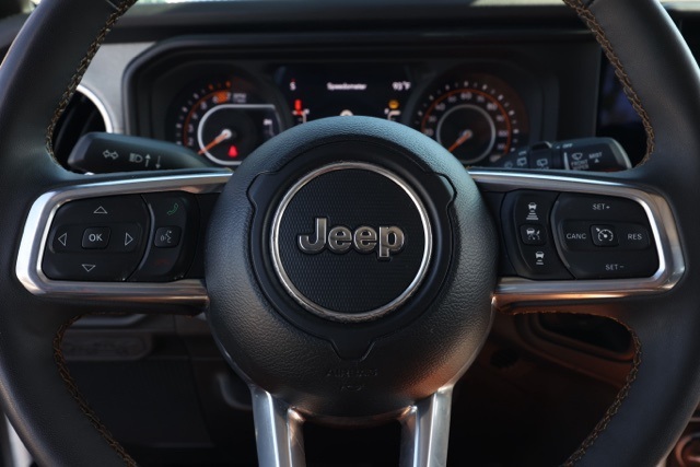 2024 Jeep Wrangler Sahara photo 22