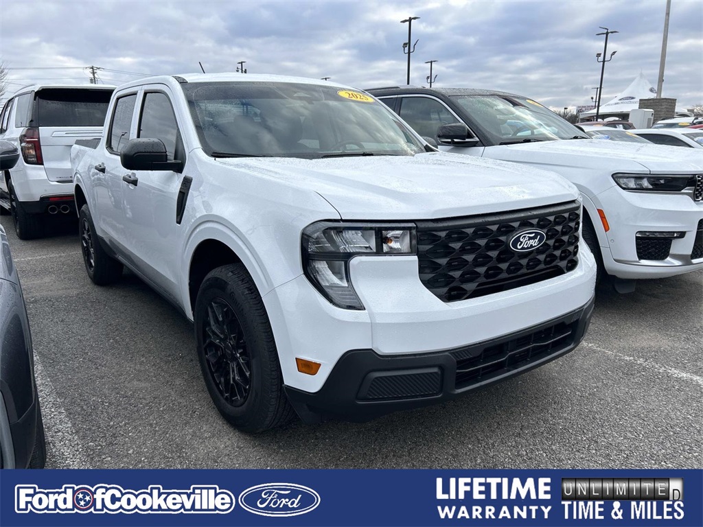 2025 Ford Maverick XL's photo