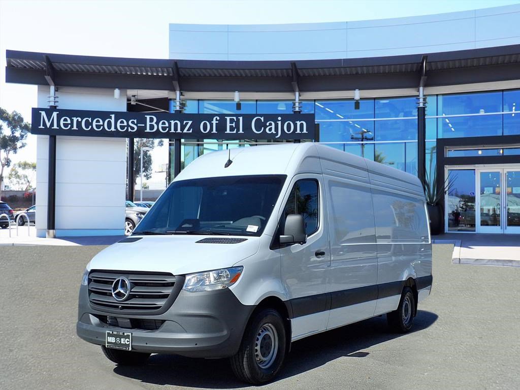 2026 Mercedes-Benz Sprinter Cargo Van Base's photo