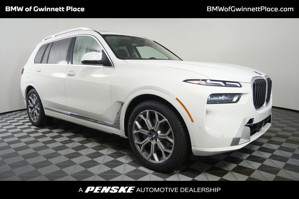 2026 BMW X7 40i's photo