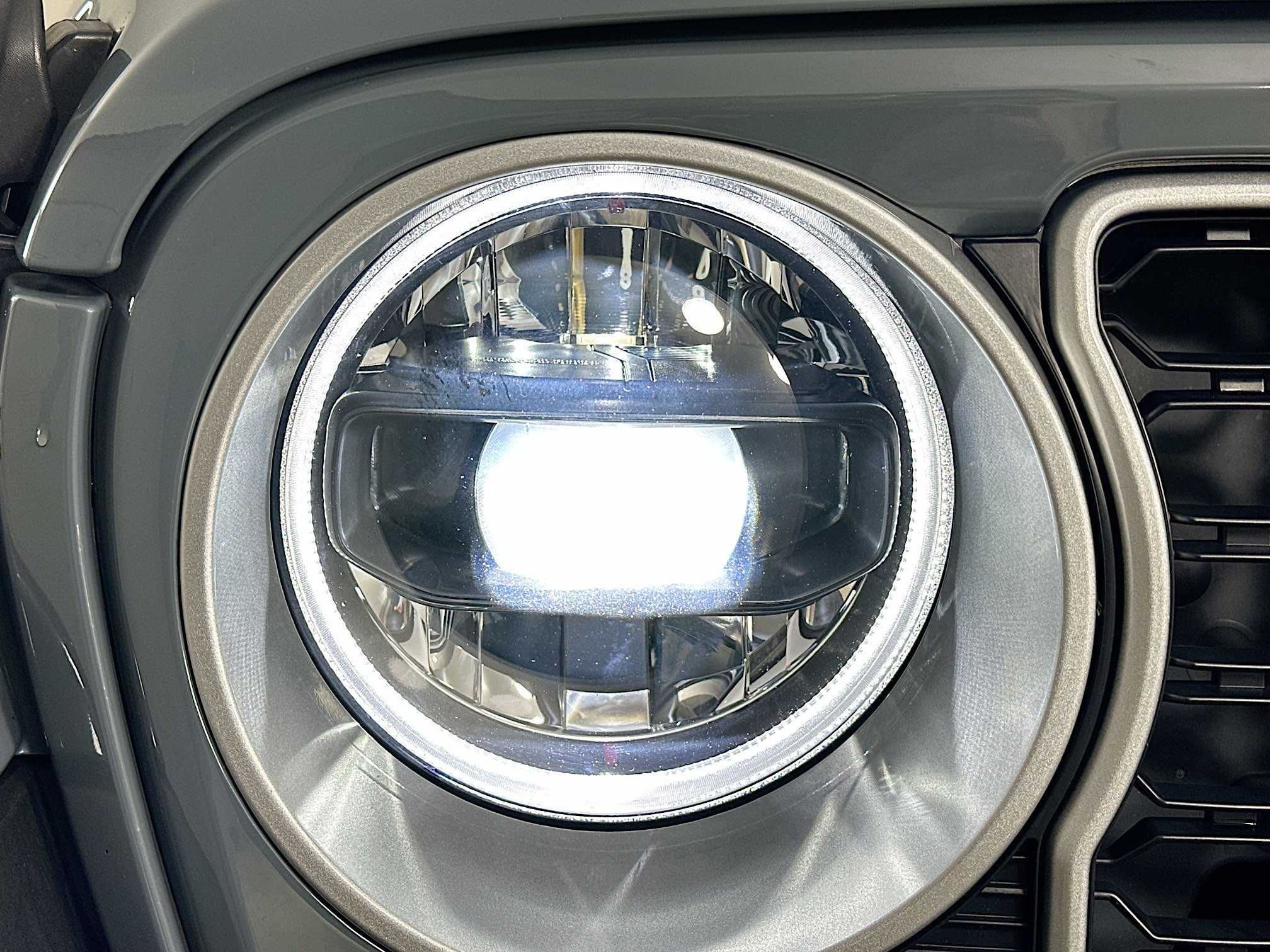 2024 Jeep Wrangler Sahara photo 10