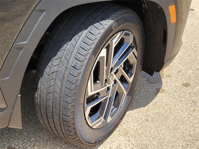 2025 Hyundai Tucson Hybrid Limited photo 4