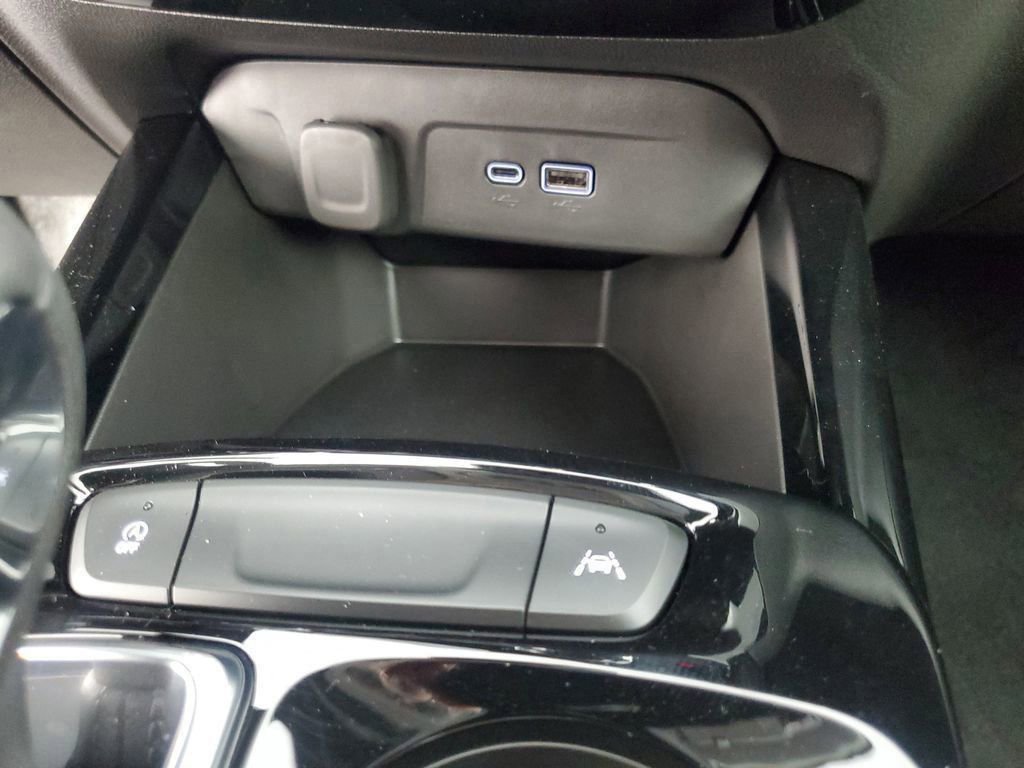 2025 Chevrolet Trax ACTIV photo 15