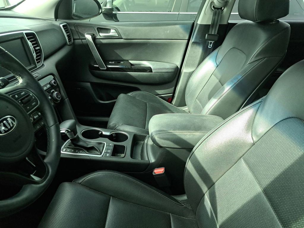 2019 Kia Sportage EX photo 10