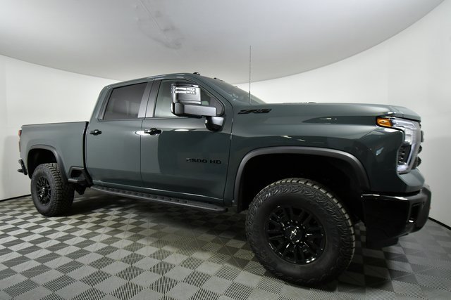 2026 Chevrolet Silverado 2500HD ZR2 photo 8