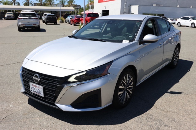 2023 Nissan Altima 2.5 SV photo 6
