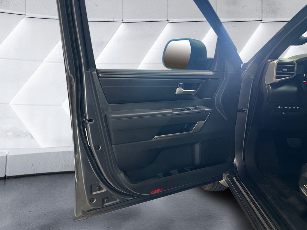 2025 Toyota Tundra SR5 photo 12