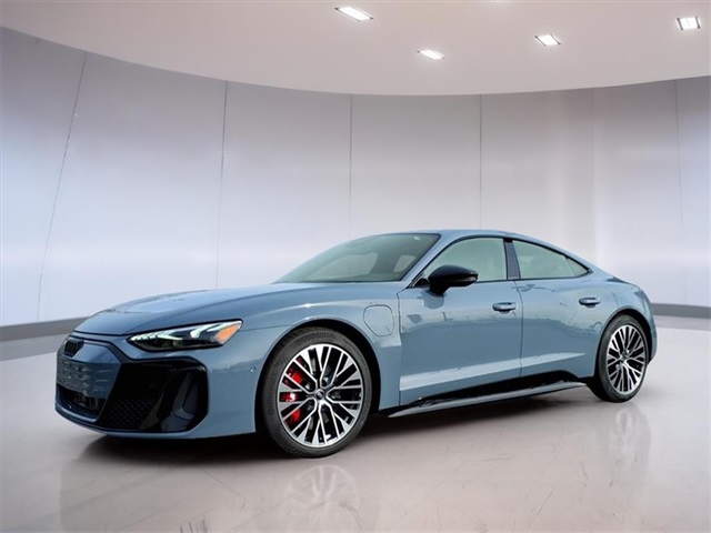 2026 Audi e-tron GT Premium Plus photo 2