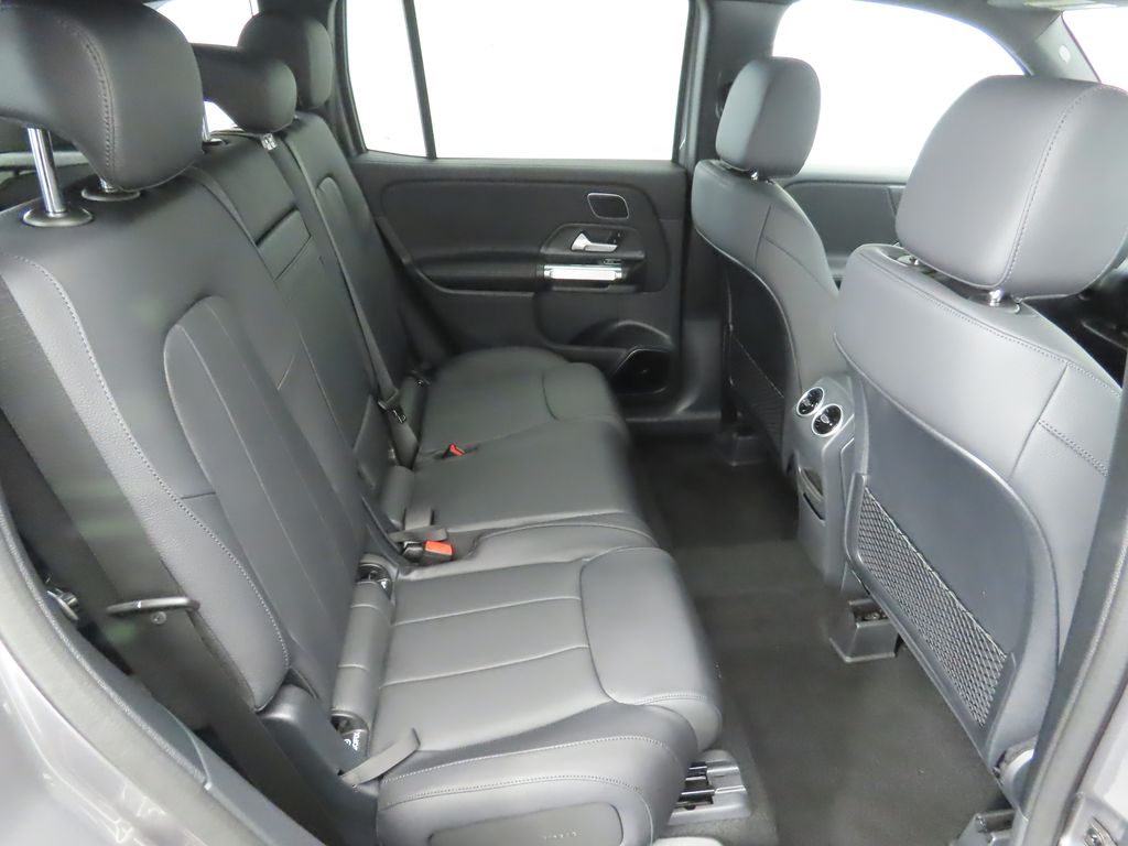 2026 Mercedes Benz GLB 250 photo 19
