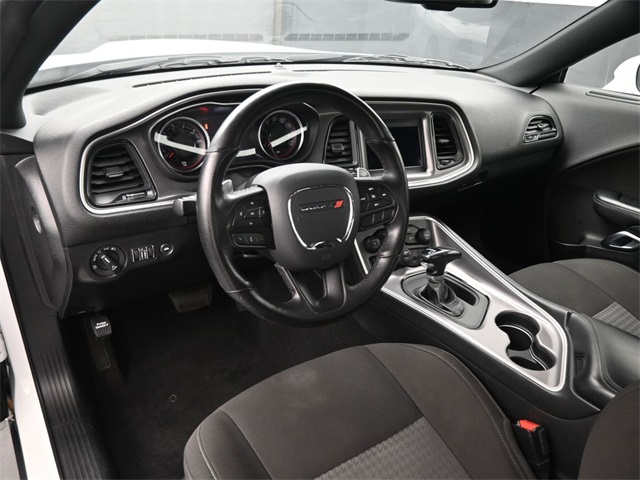 2022 Dodge Challenger GT photo 13