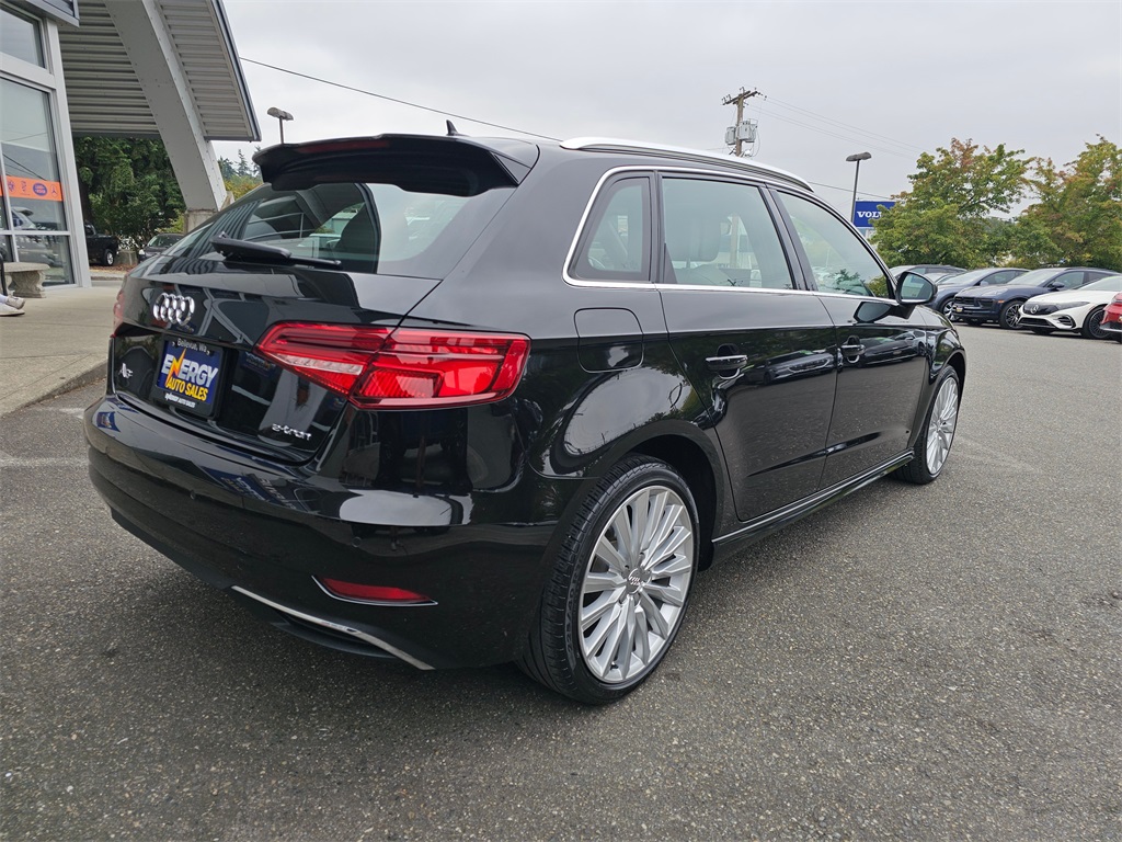 2017 Audi A3 E-tron Premium Plus photo 7