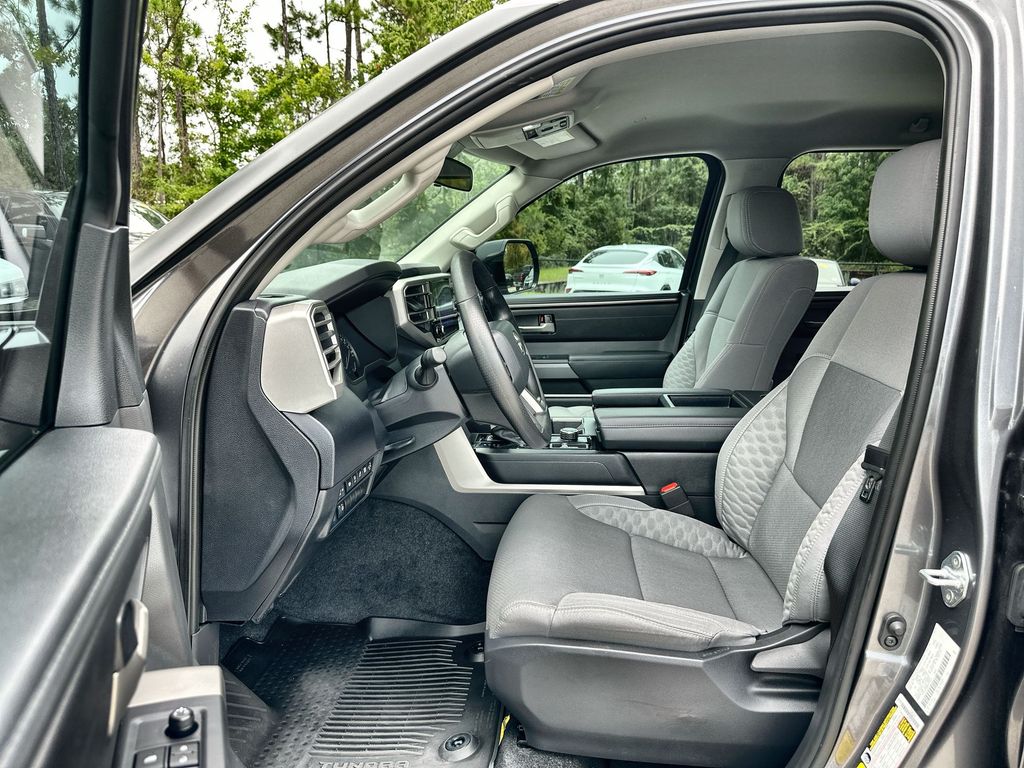 2024 Toyota Tundra SR5 photo 17
