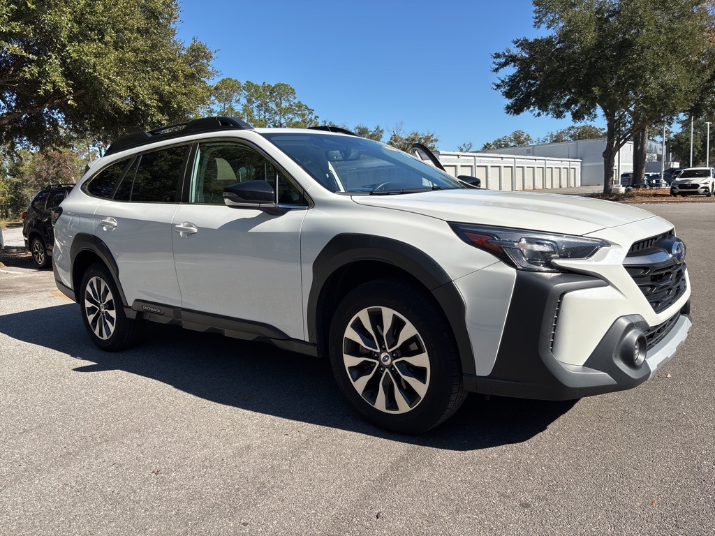 2023 Subaru Outback Limited's photo