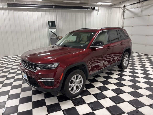 Used 2022 Jeep Grand Cherokee Limited with VIN 1C4RJHBG4N8501916 for sale in Rochester, Minnesota