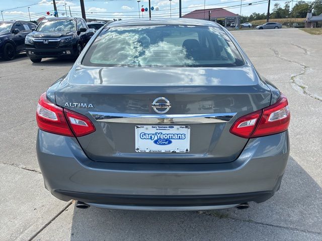 2017 Nissan Altima 2.5 S photo 5