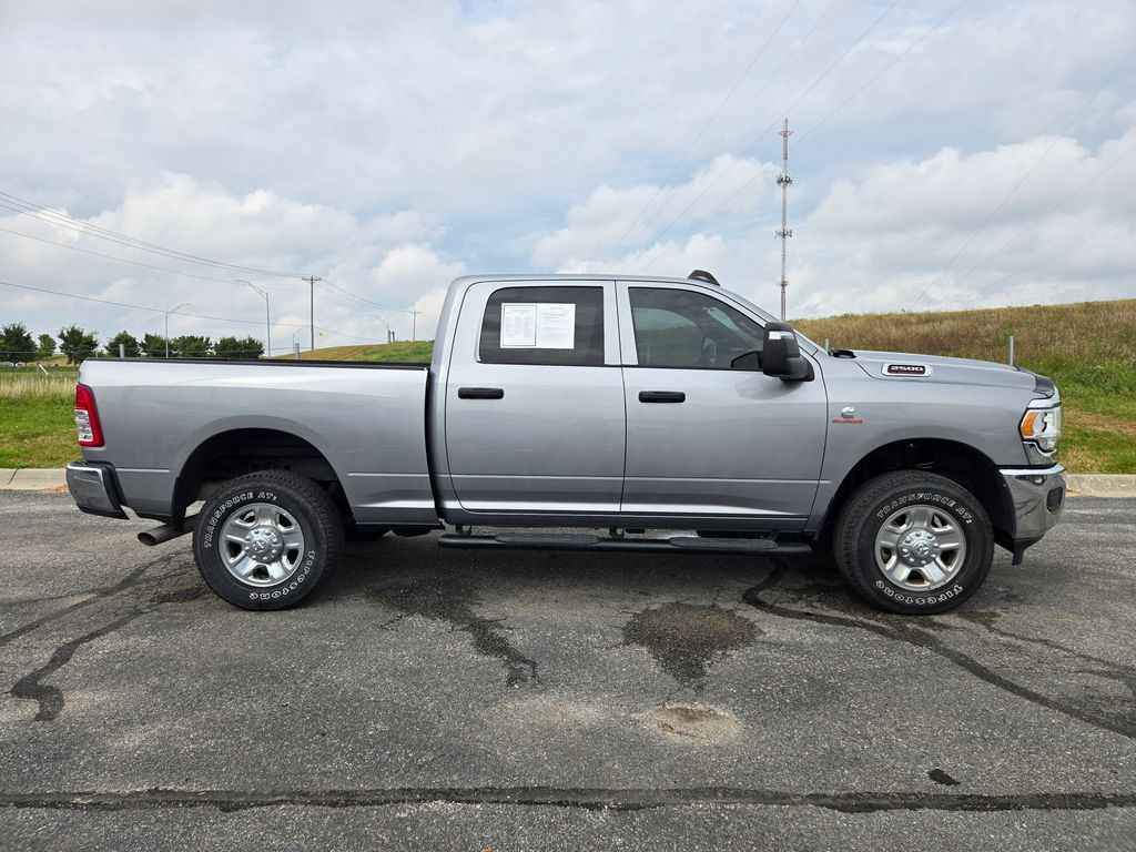 2024 Ram 2500 Tradesman photo 2