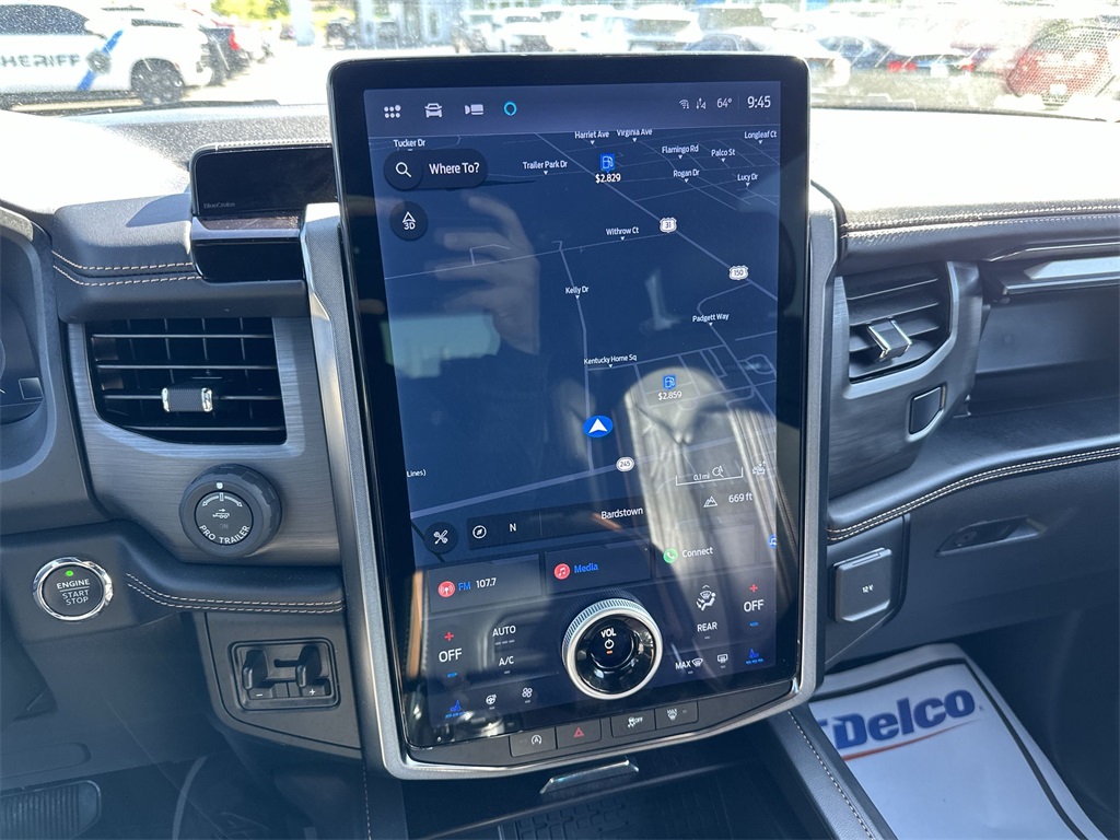 2024 Ford Expedition MAX Platinum photo 18