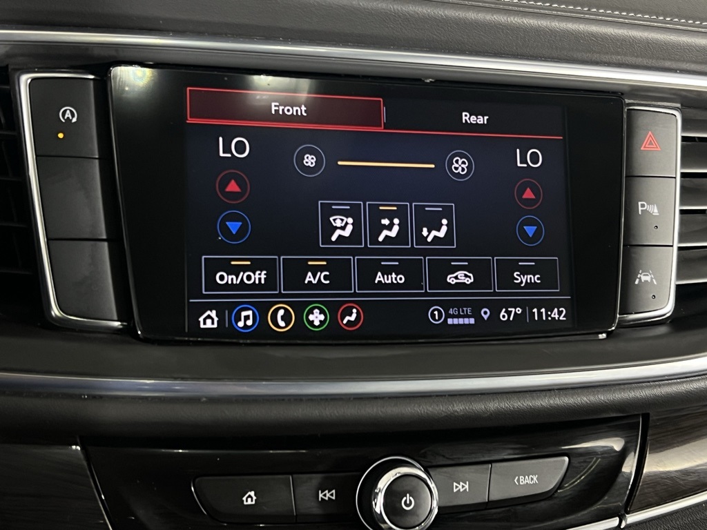 2023 Buick Enclave Essence photo 13