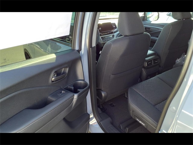 2025 Honda Ridgeline Sport photo 13