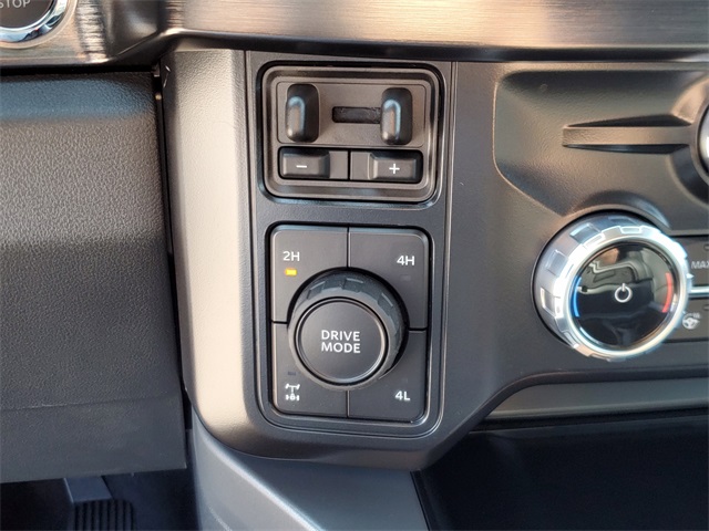 2025 Ford F-250 Lariat photo 27