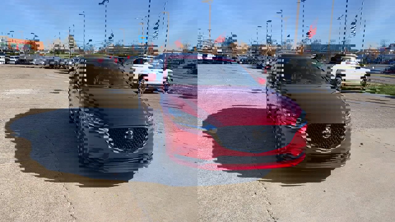 2018 Mazda Mazda6 Grand Touring photo 2