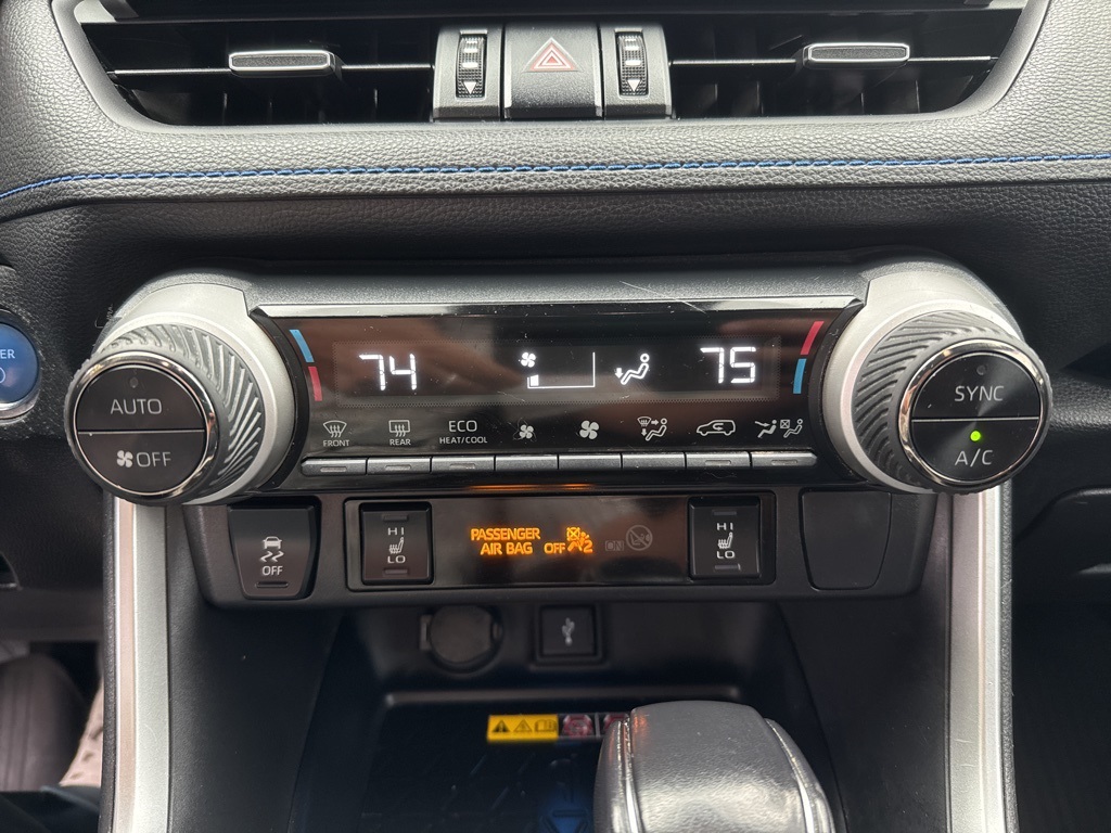 2022 Toyota RAV4 Hybrid XSE photo 41