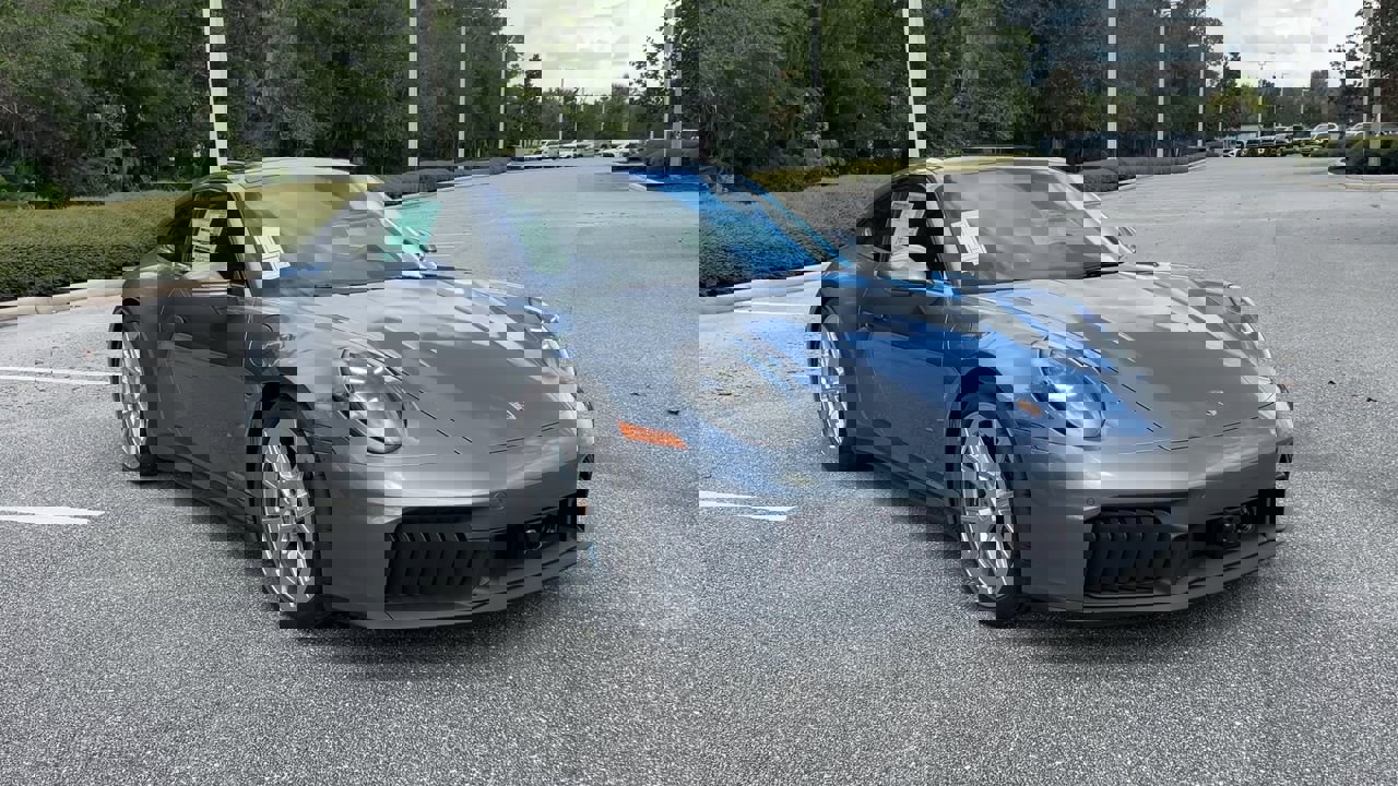 2025 Porsche 911 4 GTS photo 2