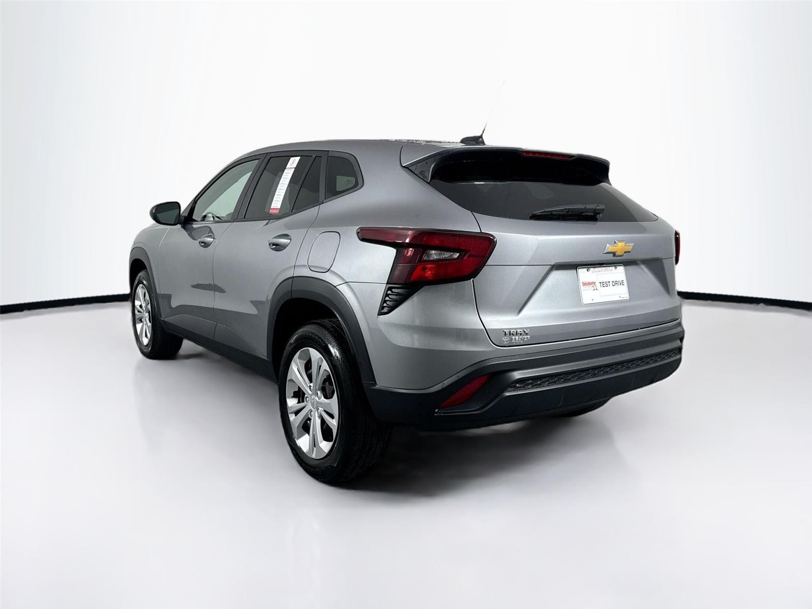 2024 Chevrolet Trax LS photo 6