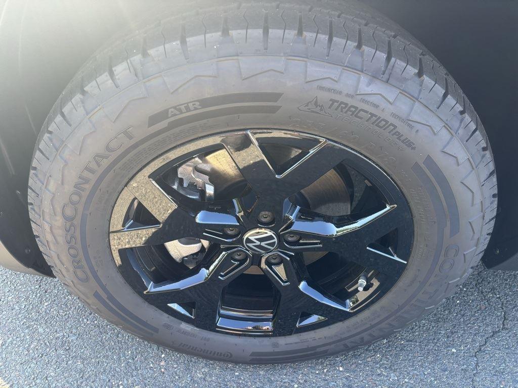 2025 Volkswagen Atlas Peak Edition SE photo 7
