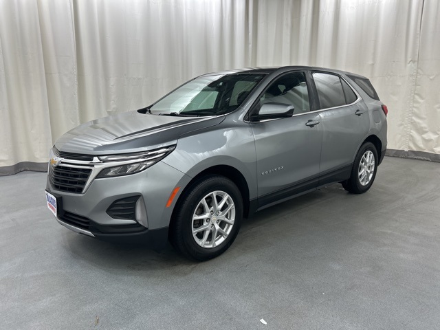 2023 Chevrolet Equinox LT photo 2
